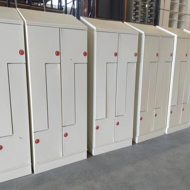 4-deurs Oostwoud Z-lockerkast - 220x80x50 cm, Huis en Inrichting, Kasten | Lockerkasten, Ophalen of Verzenden