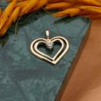 10 Krt. Hanger van een dubbel hart met diamant | 0,08 ct., Sieraden, Tassen en Uiterlijk, Antieke sieraden, Ophalen of Verzenden