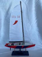 Maritieme objecten - Vintage velero ITA 54 met de hand