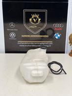 Dacia Duster ruitensproeier tank bj.2017 Artnr.8200210002, Gebruikt, Dacia