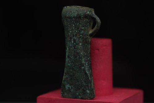 Bronstijd Urnveld Cultuur - Bronzen Gietijzeren Bijl-lemmet, Antiek en Kunst, Antiek | Overige Antiek