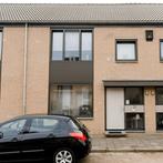 Tussenwoning met tuin en parkeerplaats, 4 slaapkamers, 50 m² of meer, Maastricht