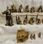 Miniatuur figuur - 41 figurines zijn volledig met de hand, Antiek en Kunst