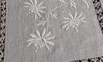 Tafelkleed - 265 cm - 210 cm - Oude borduursels, Antiek en Kunst, Antiek | Kleden en Textiel