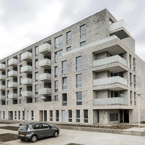 Ruime tussenwoning met tuin, 4 slaapkamers en parkeerplaats, Huizen en Kamers, Kamers te huur, 50 m² of meer, Utrecht