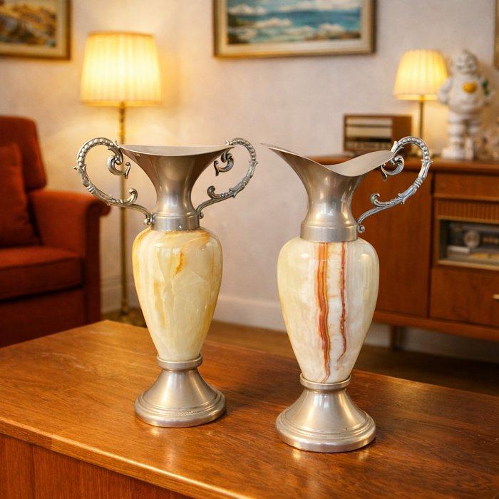 Vaas (2) - Onyx, Zinklegering, Italiaans ambacht uit de, Antiek en Kunst, Curiosa en Brocante