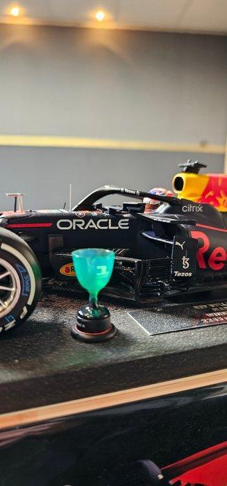 Minichamps 1:18 - Model raceauto - Red Bull Racing RB16B, Hobby en Vrije tijd, Modelauto's | 1:5 tot 1:12