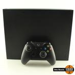 XBox One X met 1 XBox One Controller
