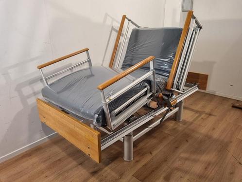 Volker 3080 MHH #30A Elektrisch Hoog Laag Thuiszorg-bed, Diversen, Verpleegmiddelen, Zo goed als nieuw, Verzenden