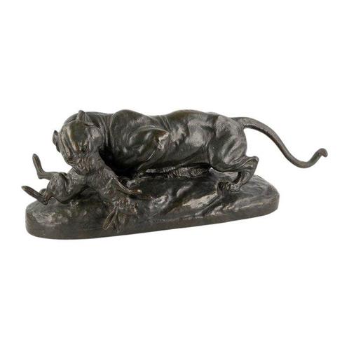 Clovis-Edmond Masson (1838-1913) - sculptuur, Lioness with, Antiek en Kunst, Antiek | Keramiek en Aardewerk
