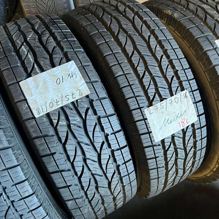 2 x Maxxis 275-70-18 4 Seizoenbanden 10mm, Auto-onderdelen, Banden en Velgen, 18 inch, All Season, 275 mm, Terreinwagen, Gebruikt