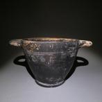 Oud-Grieks, Magna Graecia Aardewerk Big Skyphos. 19 cm L.