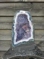 Geen veilingreserve € Grote amethist geode Amethist -, Verzamelen, Mineralen en Fossielen