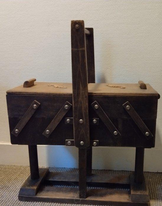 Naaidoos - Hout, Antiek en Kunst, Curiosa en Brocante