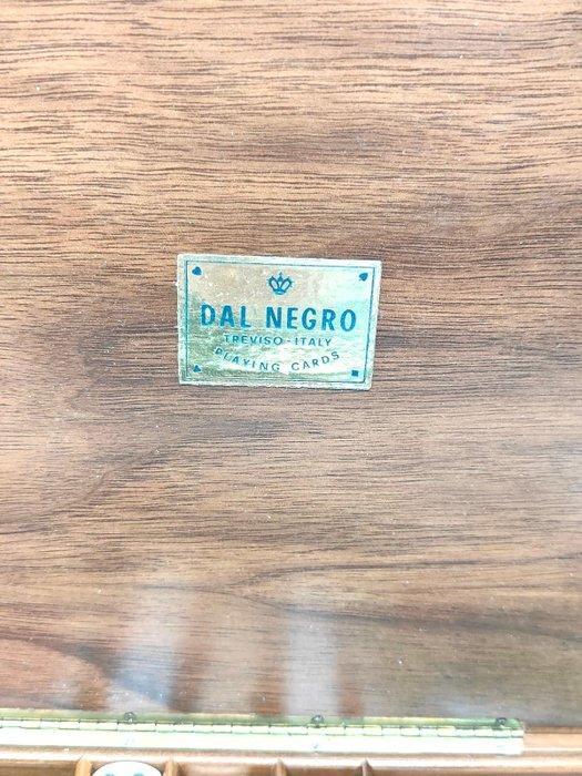 Bordspel - Dal Negro - set van fiches, dobbelstenen en, Antiek en Kunst, Curiosa en Brocante