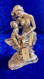 Linea Argenti - Beeld, (Detailed)Mother Reading to Child