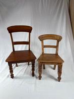 Stoel (2) - Hout - antieke kinderstoel