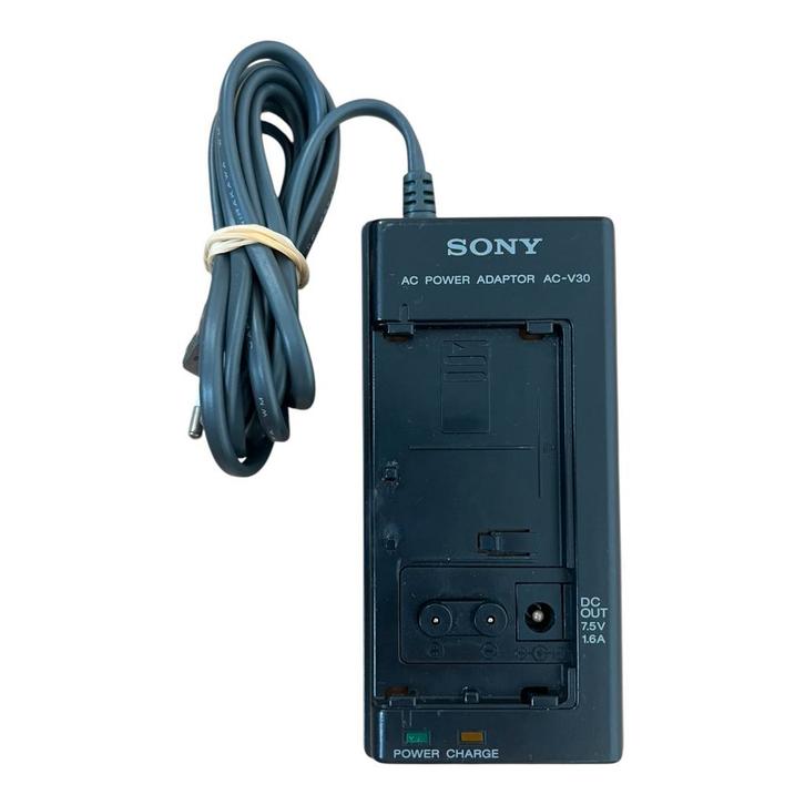 Sony AC-V30 – Adapter voor NP-55 / NP-66 / NP-98, Audio, Tv en Foto, Fotografie | Fotostudio en Toebehoren, Zo goed als nieuw
