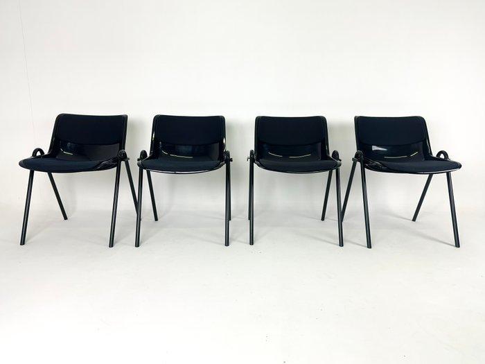 Tecno - Osvaldo Borsani - Stapelbare stoel (4) - Modus -, Antiek en Kunst, Antiek | Meubels | Stoelen en Banken