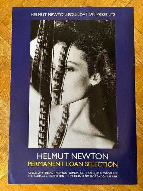 Helmut Newton - Cartel exposición PERMANENT LOAN SELECTION, Antiek en Kunst, Kunst | Tekeningen en Foto's