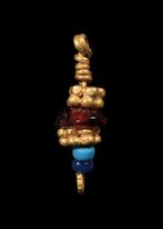 West-Aziatisch Goud Hanger met glas, goud en granaat kralen, Antiek en Kunst