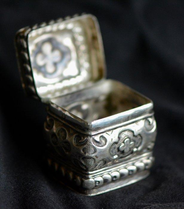 Bruinings - Lodereindoosje - .800 zilver - Lodereindoosje, Antiek en Kunst, Antiek | Goud en Zilver