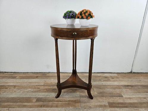 Middentafel - Salontafel bedekt met walnotenhout - Hout,, Antiek en Kunst, Antiek | Overige Antiek