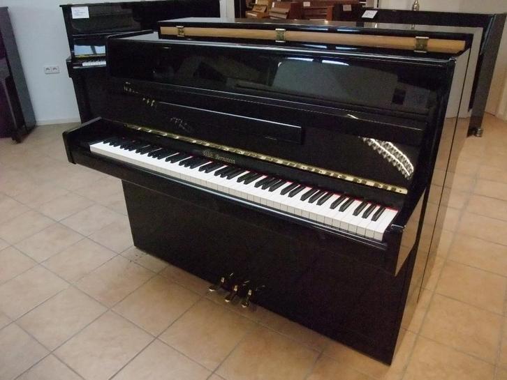 Wilh. Bernstein piano, 110cm hoog € 2.650,- * Mooie Piano!, Muziek en Instrumenten, Piano's, Piano, Zwart, Zo goed als nieuw, Hoogglans