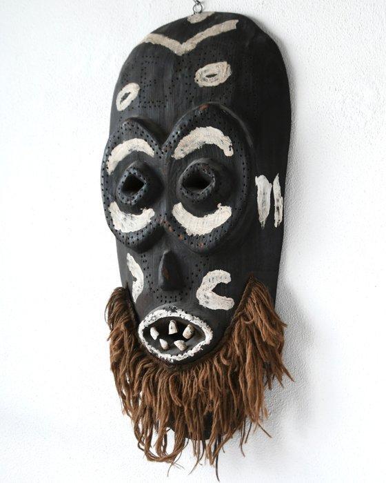 Afrikaans Malindi Warega masker met koeien tanden uit Zaïre, Antiek en Kunst, Kunst | Niet-Westerse kunst