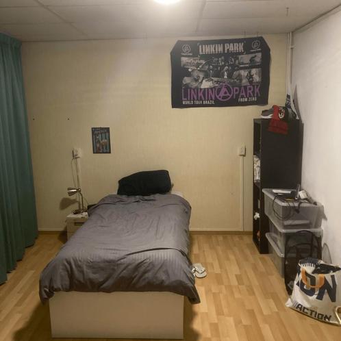 Gestoffeerde Kamer te huur in Bergen op Zoom gevonden in Ber, Huizen en Kamers, Kamers te huur, Minder dan 20 m², Overige regio's