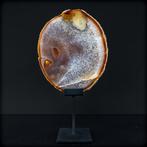 Natuurlijke agaat-carneol-schijf op metalen standaard uit