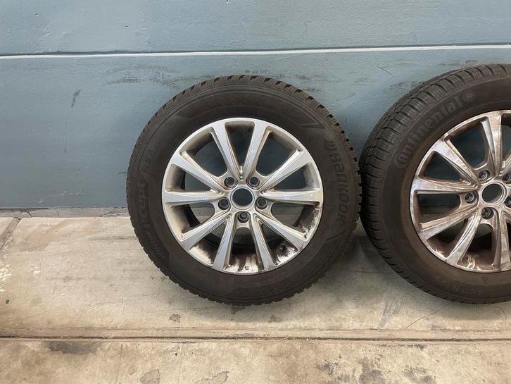 Audi Q2 – Orig. 16 inch winters. met Hankook &Continental, Auto-onderdelen, Banden en Velgen, 16 inch, BOVAG lid, Winterbanden