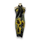 Sarong / pareo - Strandkleding wikkelrok - Zwart / gele bloe, Kleding | Dames, Badmode en Zwemkleding, Ophalen of Verzenden, Nieuw