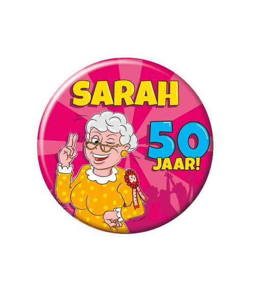 Button Sarah Cartoon 50 jaar, Kleding | Dames, Carnavalskleding en Feestkleding, Nieuw, Ophalen of Verzenden