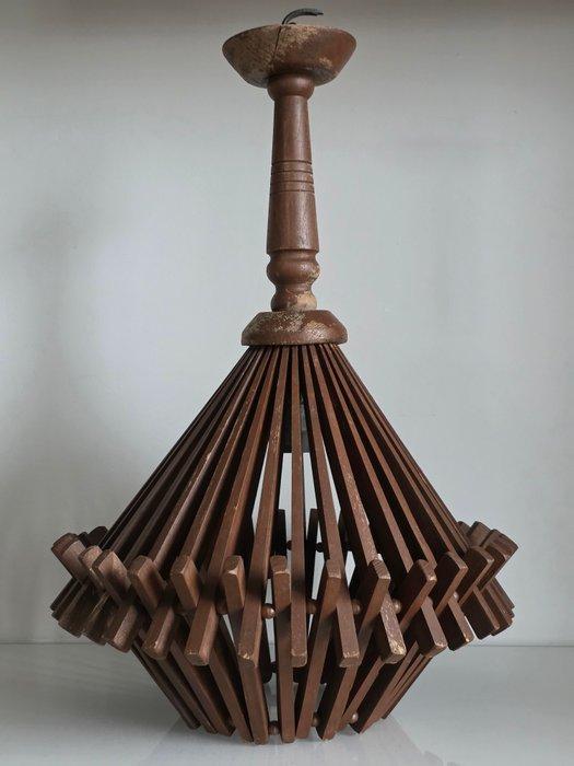 Drewniany yrandol vintage PRL - Unikalna lampa sufitowa z, Antiek en Kunst, Curiosa en Brocante