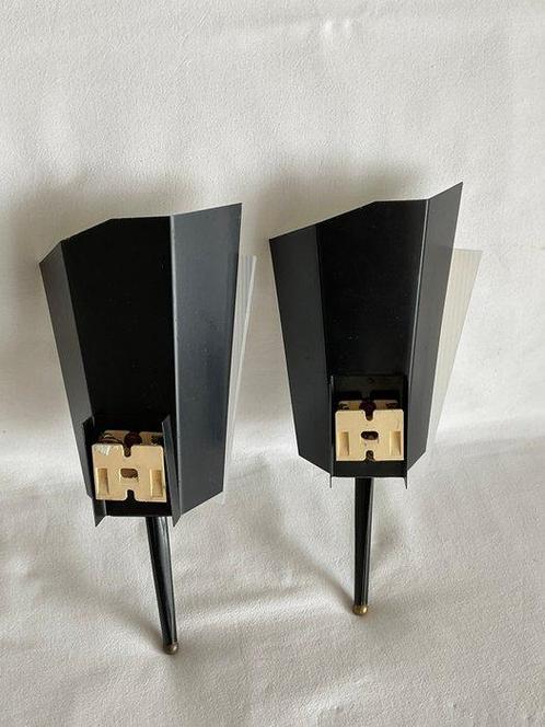 Wandlamp - design jaren 60 - Twee vintage wandlampen, Antiek en Kunst, Curiosa en Brocante