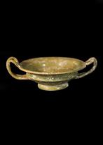 Oud-Romeins Geleid geglazuurde terracotta Drinkbak