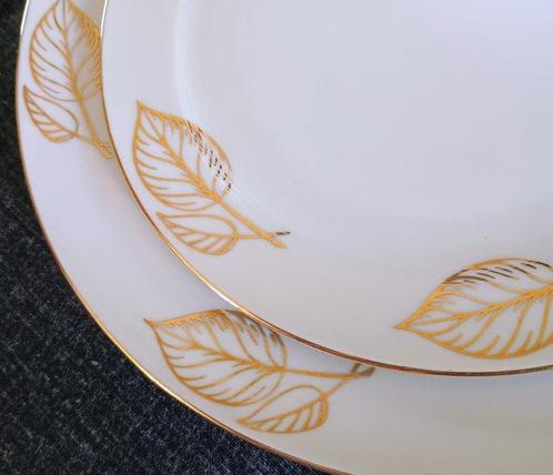 Seltmann Weiden- Bavaria - Tafelservies (18) - Bladgoud, Antiek en Kunst, Antiek | Meubels | Tafels