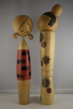 Een paar vintage Kokeshi-poppen - Hout - Sadako Suzuki and