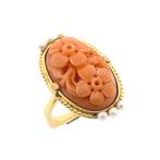 Gouden ring met bloedkoraal en parel | Vintage (geelgoud), Sieraden, Tassen en Uiterlijk, Ringen, Gebruikt, Overige kleuren, Ophalen of Verzenden