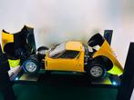 Hachette 1:8 - Modelauto - Elevator 1:12 (Cars not included), Hobby en Vrije tijd, Modelauto's | 1:5 tot 1:12, Nieuw
