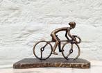 Beeldje - A biker - Brons, Antiek en Kunst