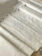 Frans huishoudlinnen. Mooie oude DRAP met monogram JP., Antiek en Kunst, Antiek | Kleden en Textiel