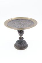 Tazza - Brons, Messing - mythisch versierd met putti, Antiek en Kunst