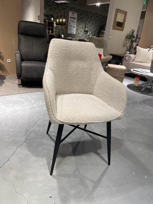 Eetkamerstoel Pella in de kleur beige, Huis en Inrichting, Fauteuils, Minder dan 75 cm, Nieuw, 50 tot 75 cm, Ophalen of Verzenden