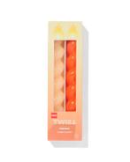 HEMA Korte huishoudkaars Ø2.2x20cm gedraaid oranje - 2 stuks, Huis en Inrichting, Woonaccessoires | Kandelaars en Kaarsen, Verzenden