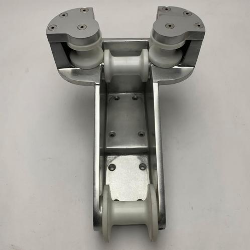 Bieden: Ferretti Yachts aluminium line roller guide, Watersport en Boten, Overige Watersport en Boten, Nieuw, Ophalen of Verzenden