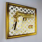 NOOLET (XX) - LV Golden Gun White & Gold Model, Antiek en Kunst