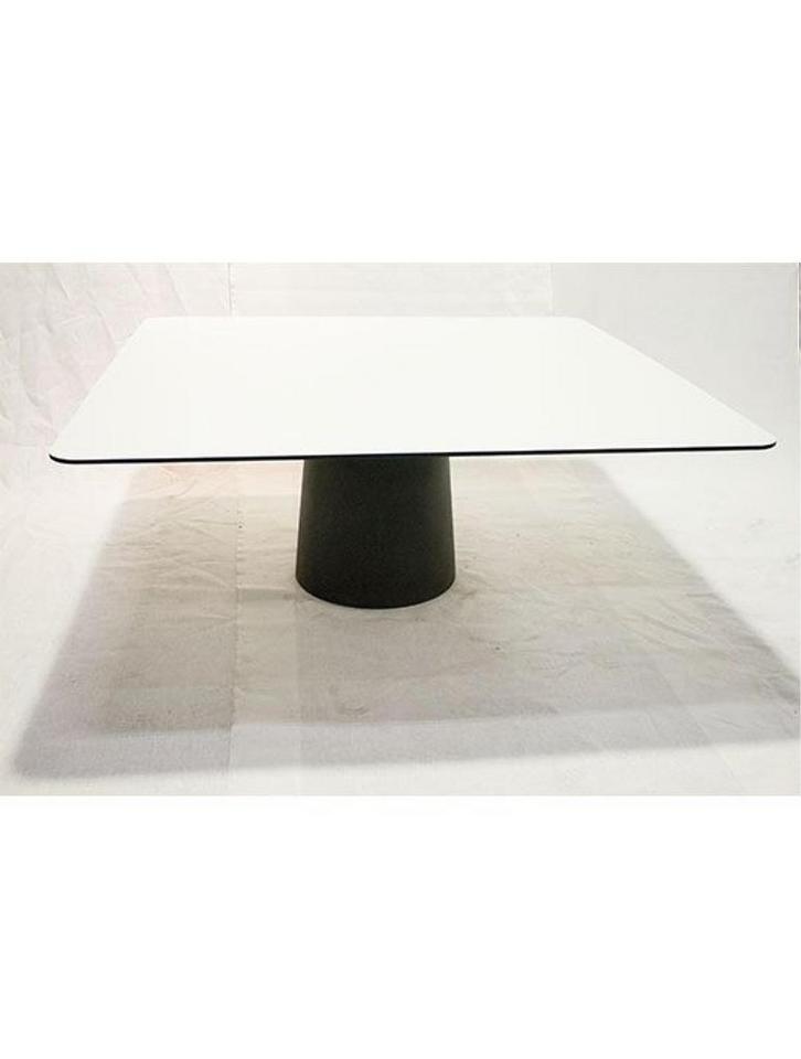 Moooi container table, Zakelijke goederen, Kantoor en Winkelinrichting | Kantoormeubilair en Inrichting, Gebruikt, Aankleding binnen