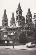ROERMOND - Munsterkerk, Verzamelen, Ansichtkaarten | Nederland, Verzenden, Gelopen